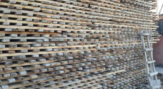 吉林旧木方多层板回收哪家好   廊坊二手方木多层板回收-- 河北二手方木多层板回收厂家