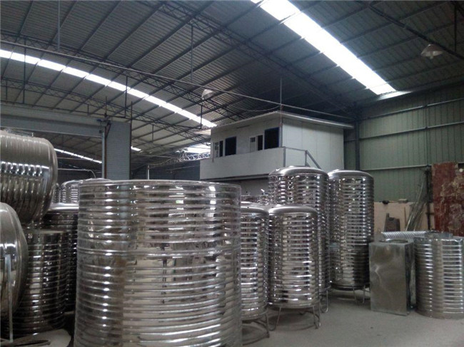 甘肃保温圆形水箱生产厂家 甘肃保温圆形水箱供应商-- 不锈钢保温水箱生产厂家
