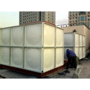 甘肃生活玻璃钢保温水箱批发价格-- 建筑施工镀锌水箱厂家