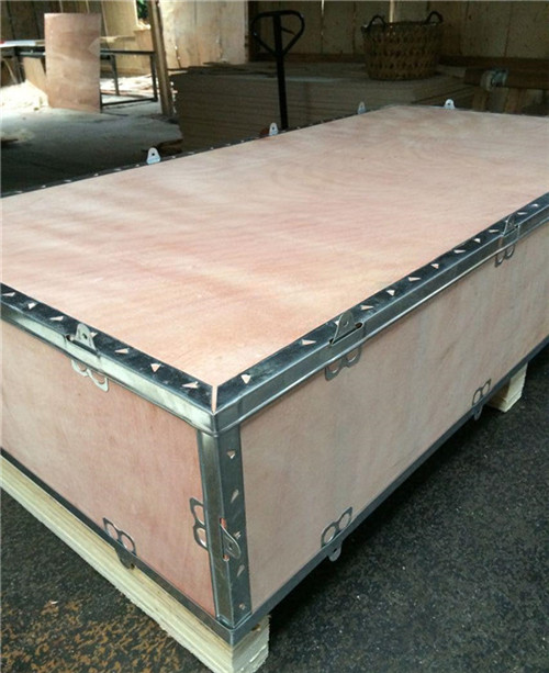 钢扣木箱-- 广州市铂纳包装材料有限公司