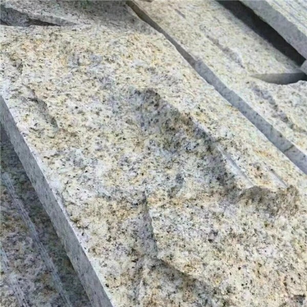 黄锈石蘑菇石自然面-- 汶上县锦东石材有限公司