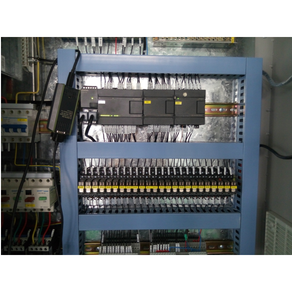 PLC控制柜-- 双唐生物工程设备有限公司
