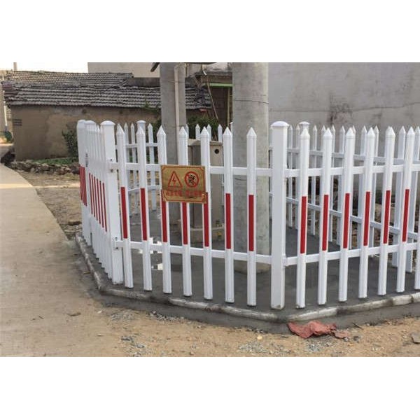 塑钢护栏-- 正万竹木护栏工艺厂