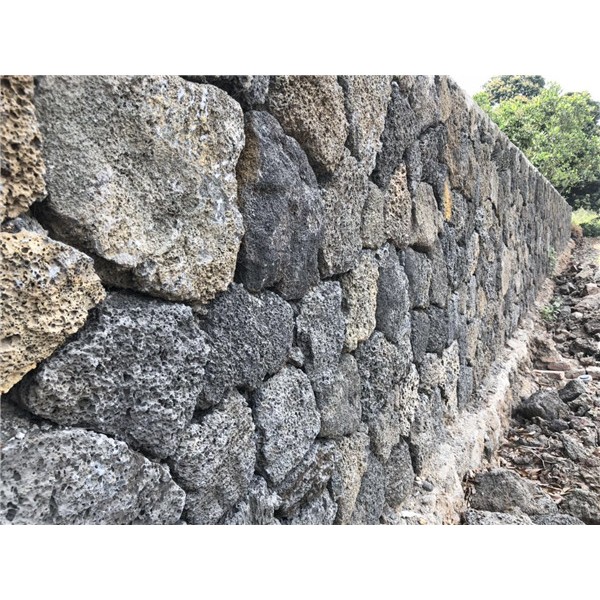 玄武岩火山石-3至5公分厚灰色自然面-- 玄武岩石材|火山石石材|蜂窝洞石